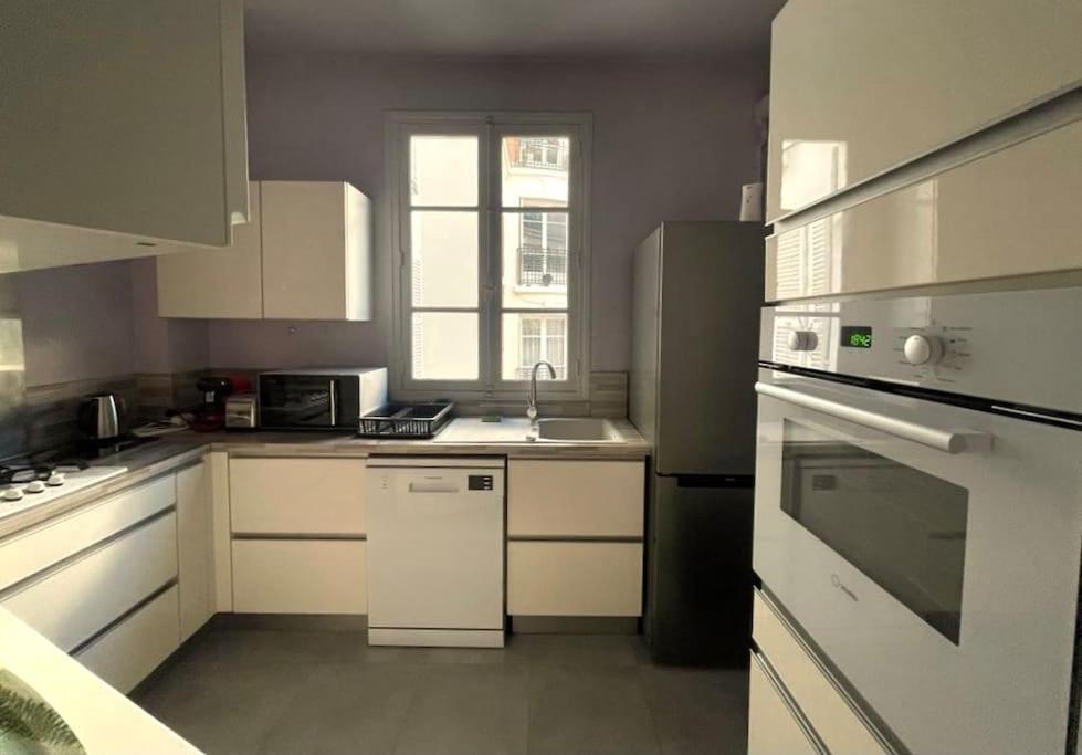 Gustave - Charming Eiffel Tower Appartement - Paris Exteriör bild